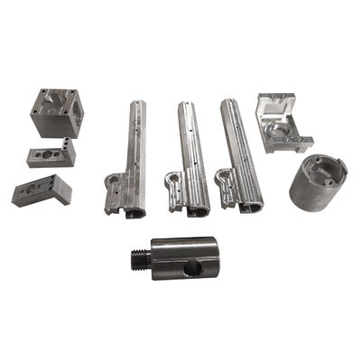 Goede prijs 0.005mm Tolerantie CNC-draaimachineonderdelen voor geharde metalen / edele metalen online